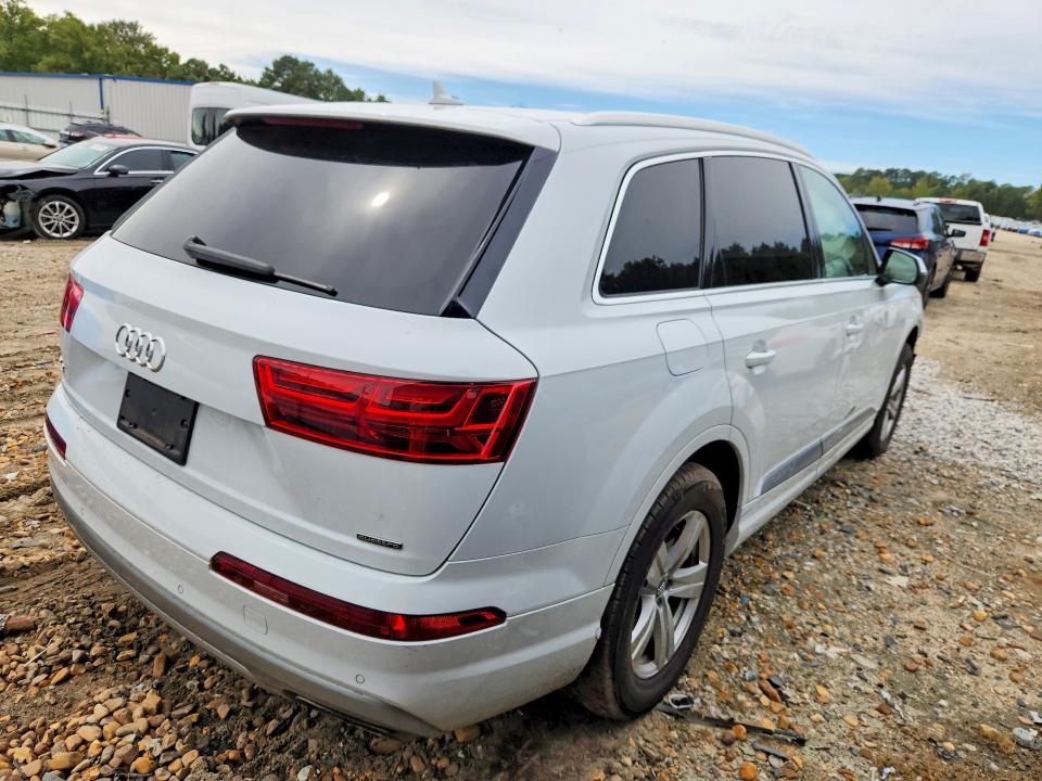 Продажа на аукционе авто 2019 Audi Q7, vin: WA1AHAF79KD035844, номер лота: 69648396
