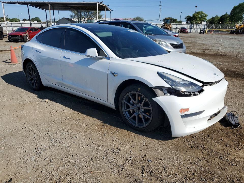 70735446 :رقم المزاد ، 5YJ3E1EA2LF590553 vin ، 2020 Tesla Model 3 مزاد بيع