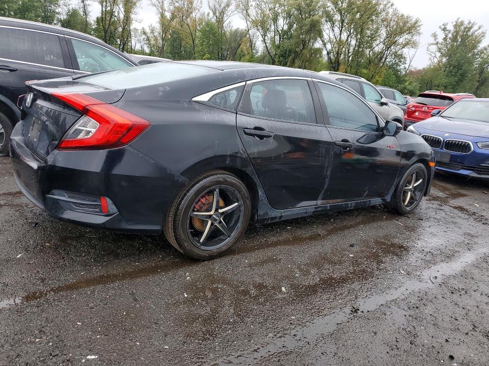 Продаж на аукціоні авто 2018 Honda Civic, vin: 2HGFC2F53JH523088, номер лоту: 70025526