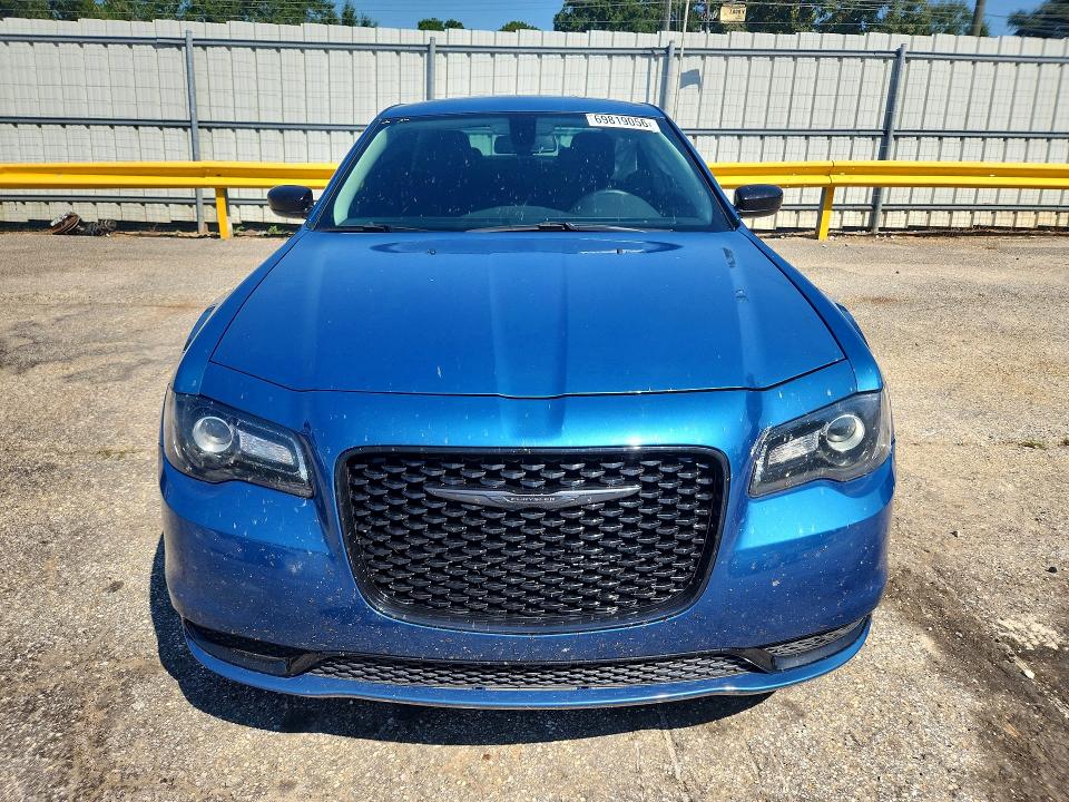 Продаж на аукціоні авто 2022 Chrysler 300, vin: 2C3CCAAG7NH139488, номер лоту: 69819056