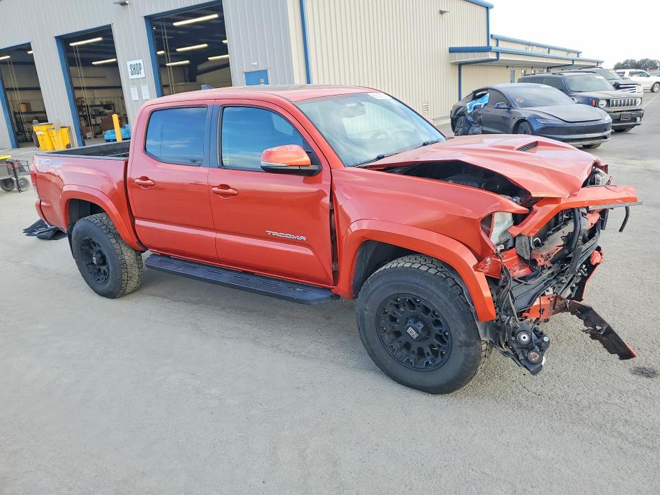 Продаж на аукціоні авто 2017 Toyota Tacoma, vin: 3TMCZ5AN2HM056895, номер лоту: 68935626