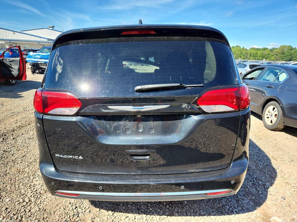 68569126 :رقم المزاد ، 2C4RC1BG5JR152152 vin ، 2018 Chrysler Pacifica مزاد بيع