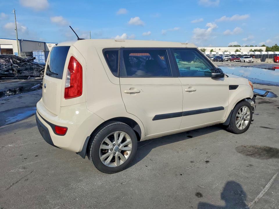 68979246 :رقم المزاد ، KNDJT2A61D7775334 vin ، 2013 Kia Soul مزاد بيع