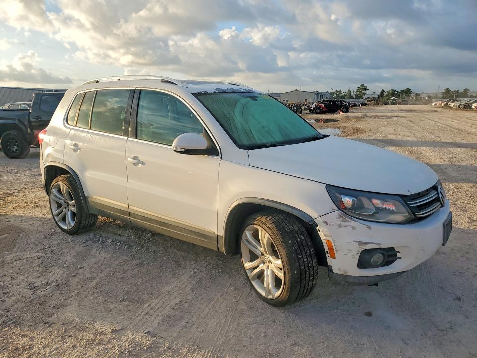 Продажа на аукционе авто 2013 Volkswagen Tiguan, vin: WVGAV7AX2DW528888, номер лота: 68191136