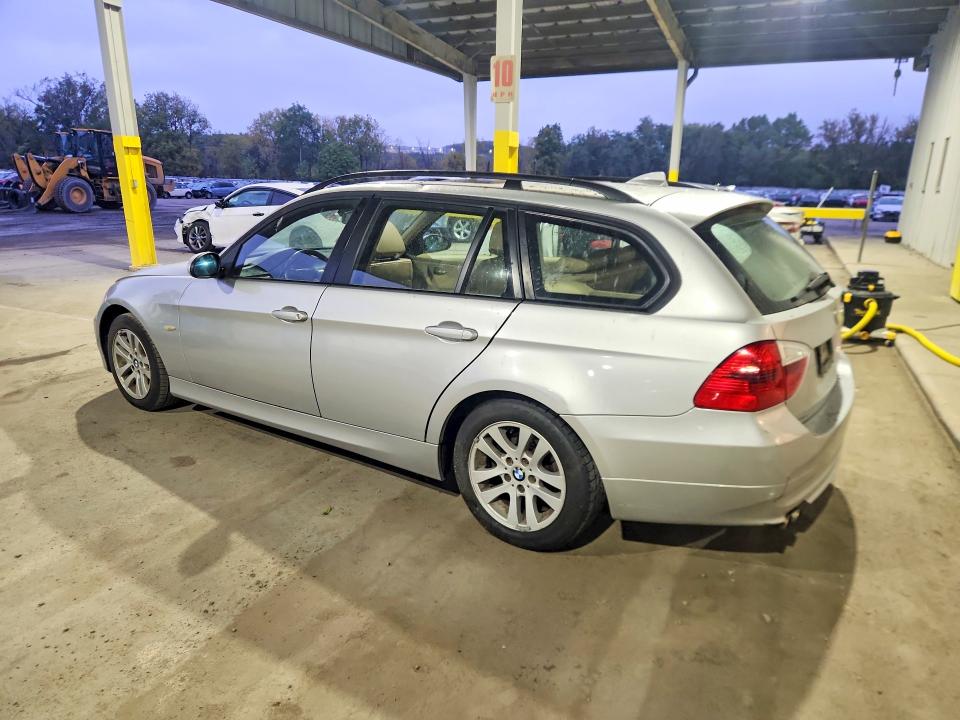 Aukcja sprzedaży 2006 Bmw 325, vin: WBAVT13546KW23044, numer aukcji: 70828936