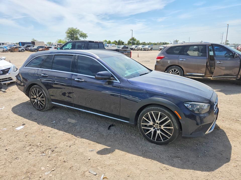 Продаж на аукціоні авто 2022 Mercedes-benz E, vin: W1KZH6AB6NB031001, номер лоту: 70149966