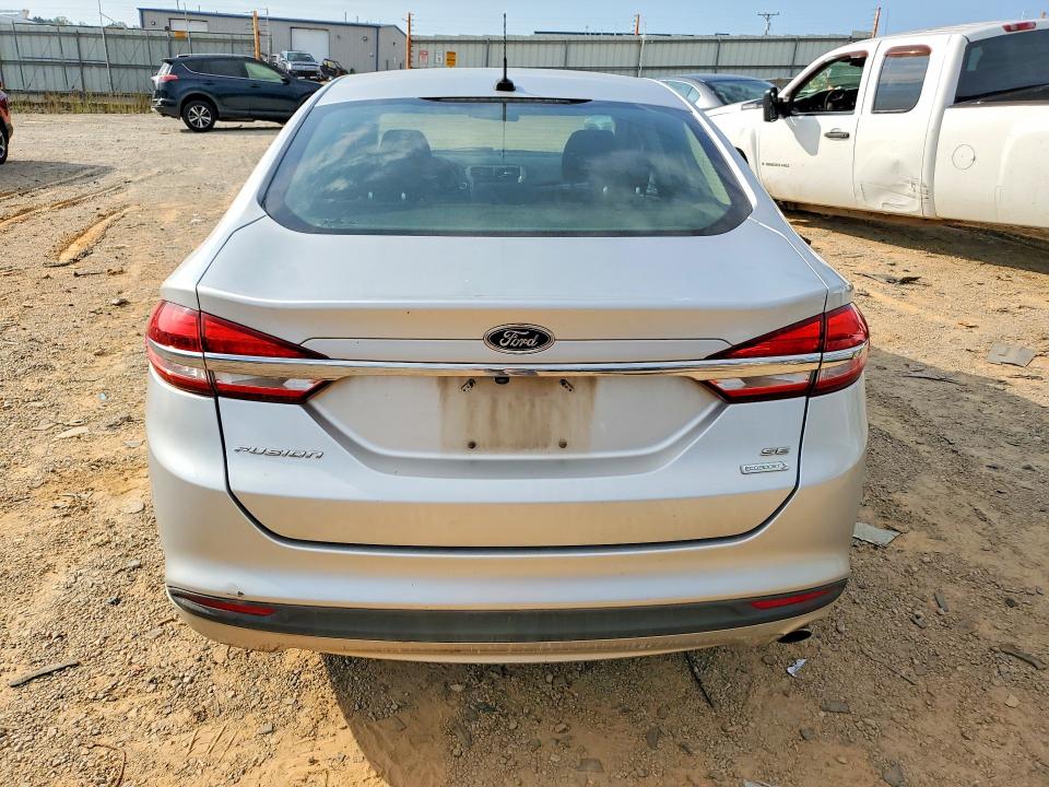 68153966 :رقم المزاد ، 3FA6P0HD3HR309993 vin ، 2017 Ford Fusion مزاد بيع