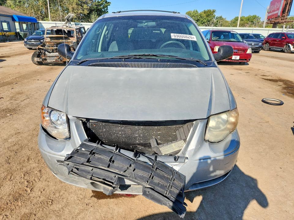2007 Chrysler Town & Country მანქანა იყიდება აუქციონზე, vin: 2A4GP44R17R157041, აუქციონის ნომერი: 69000826