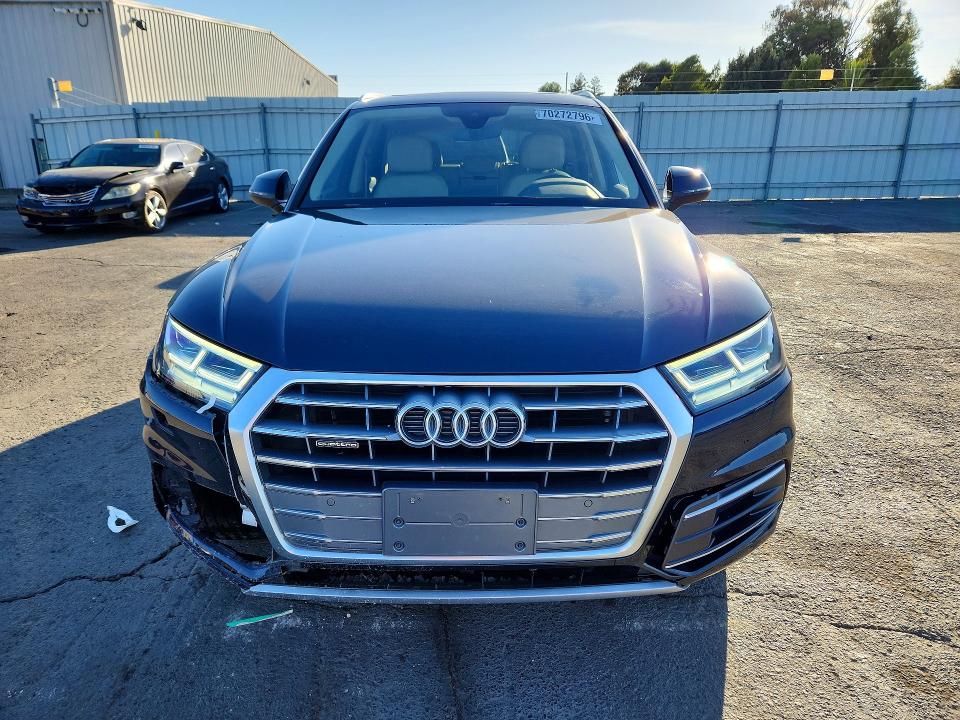 70272796 :رقم المزاد ، WA1BNAFY3J2053451 vin ، 2018 Audi Q5 مزاد بيع