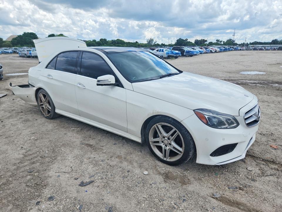 67990266 :رقم المزاد ، WDDHF8JB9EA847266 vin ، 2014 Mercedes-benz E مزاد بيع
