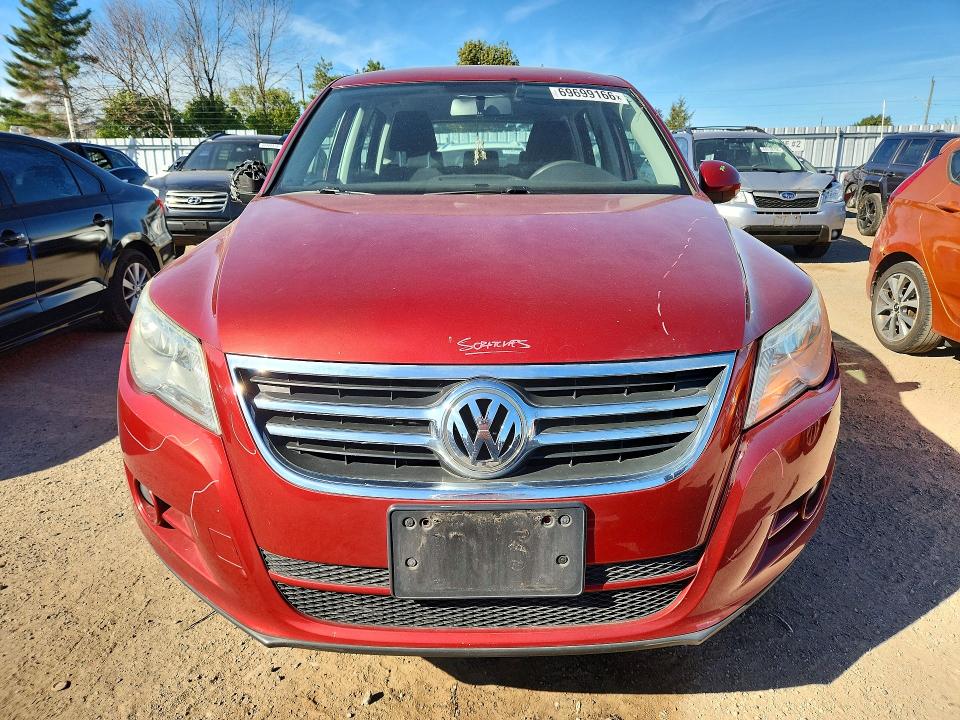 69699166 :رقم المزاد ، WVGAV7AX2AW002482 vin ، 2010 Volkswagen Tiguan مزاد بيع
