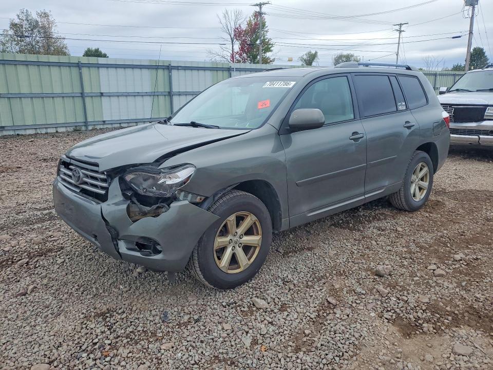 Продажа на аукционе авто 2010 Toyota Highlander, vin: 5TDBK3EH7AS034034, номер лота: 70411786