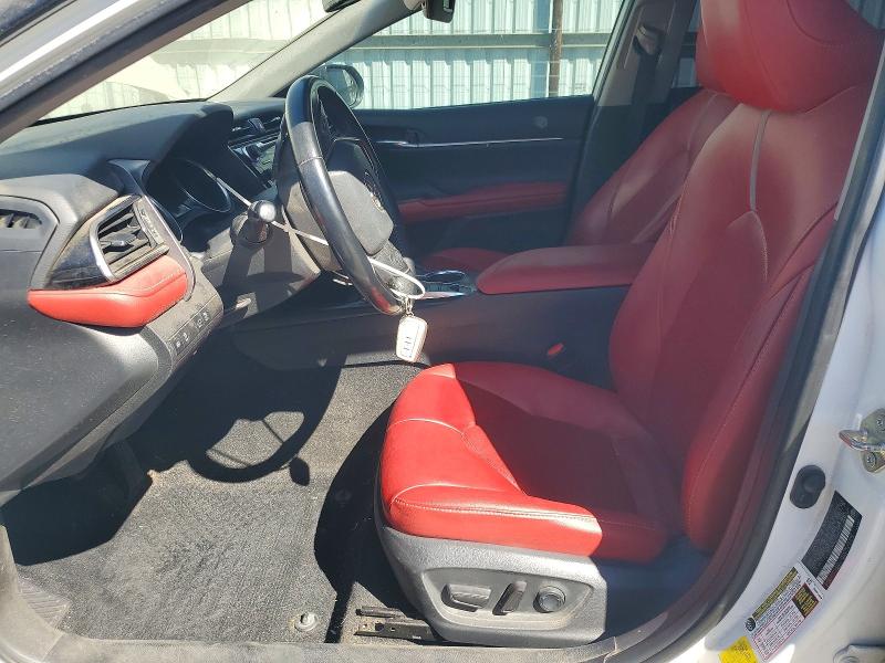 68366276 :رقم المزاد ، 4T1K61AK8LU318213 vin ، 2020 Toyota Camry مزاد بيع