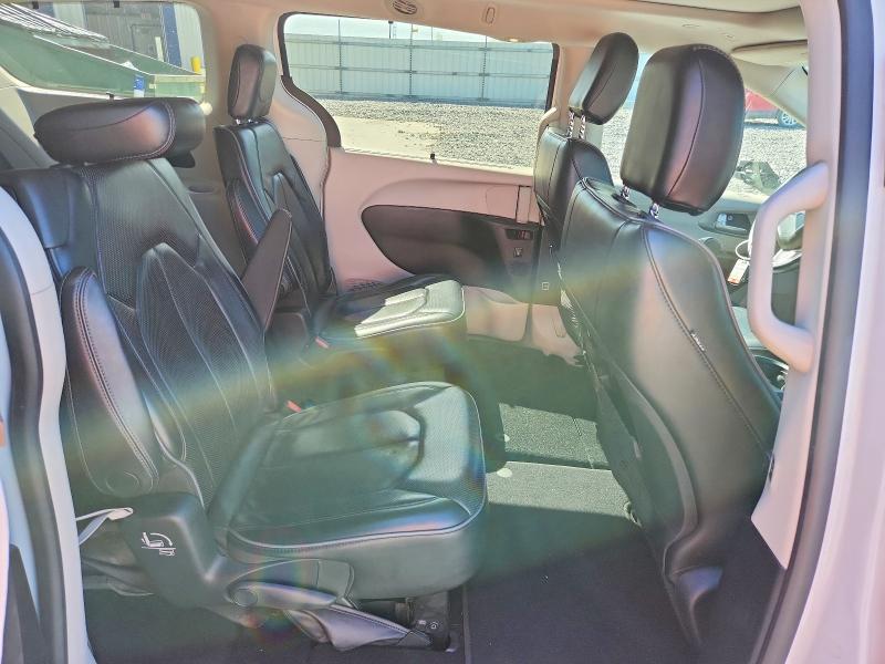 Продажа на аукционе авто 2018 Chrysler Pacifica, vin: 2C4RC1GG3JR364654, номер лота: 68232426