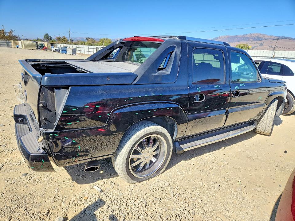 Auction sale of the 2002 Cadillac Escalade, vin: 3GYEK63N12G203126, lot number: 68605156