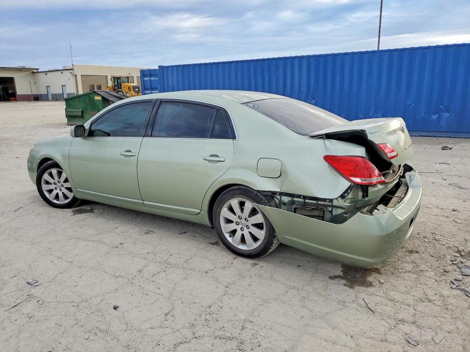 Продажа на аукционе авто 2005 Toyota Avalon, vin: 4T1BK36B05U028017, номер лота: 70479516