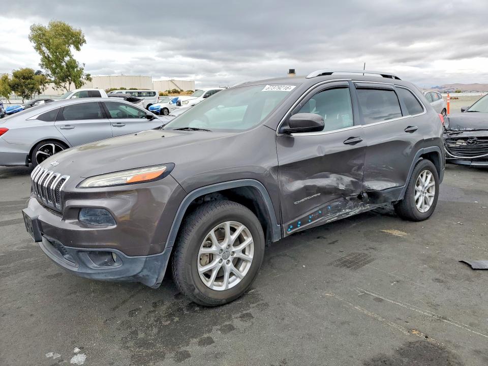 67379216 :رقم المزاد ، 1C4PJMCSXGW373635 vin ، 2016 Jeep Cherokee مزاد بيع