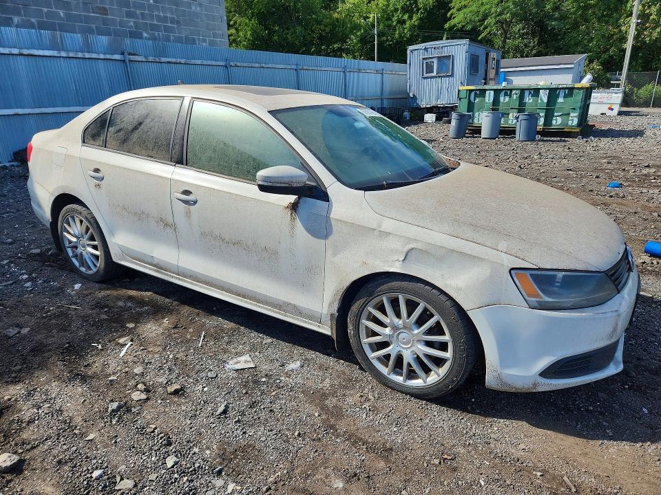 67597196 :رقم المزاد ، 3VWDP7AJ3CM396923 vin ، 2012 Volkswagen Jetta مزاد بيع