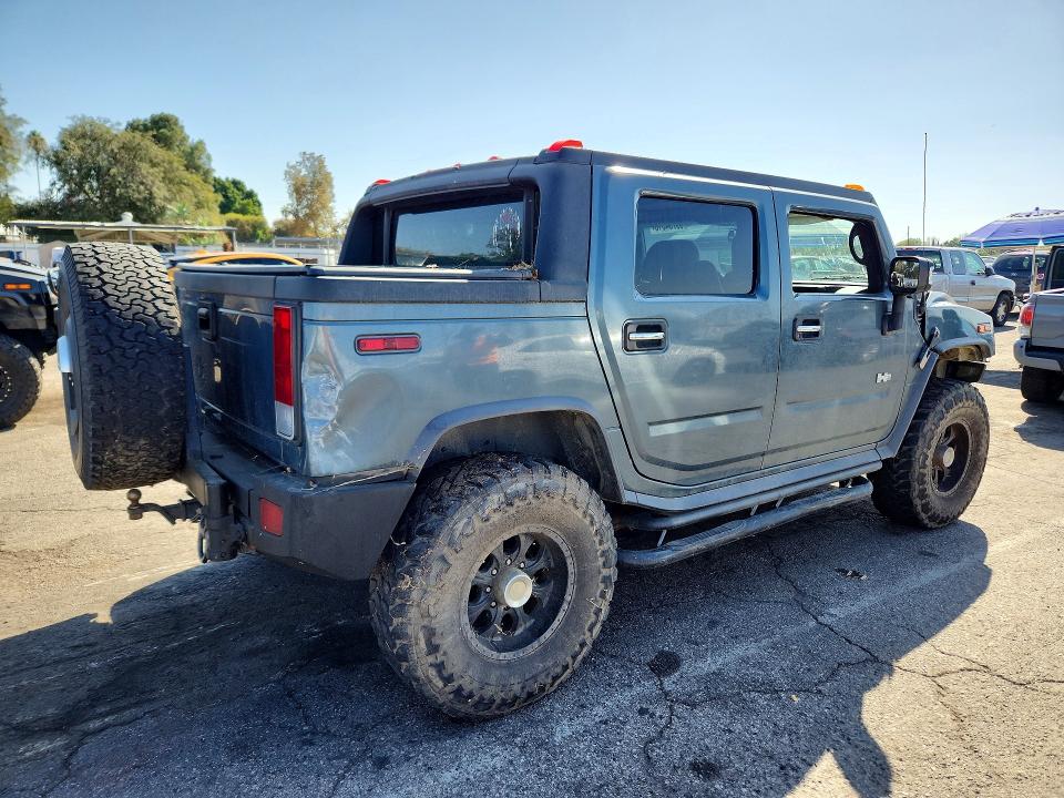 2005 Hummer H2 Sut მანქანა იყიდება აუქციონზე, vin: 5GRGN22U45H107779, აუქციონის ნომერი: 69754316