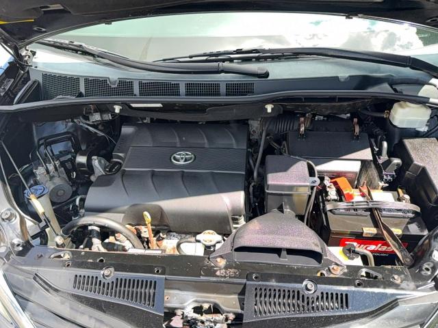 70219376 :رقم المزاد ، 5TDKK3DC7DS308522 vin ، 2013 Toyota Sienna مزاد بيع