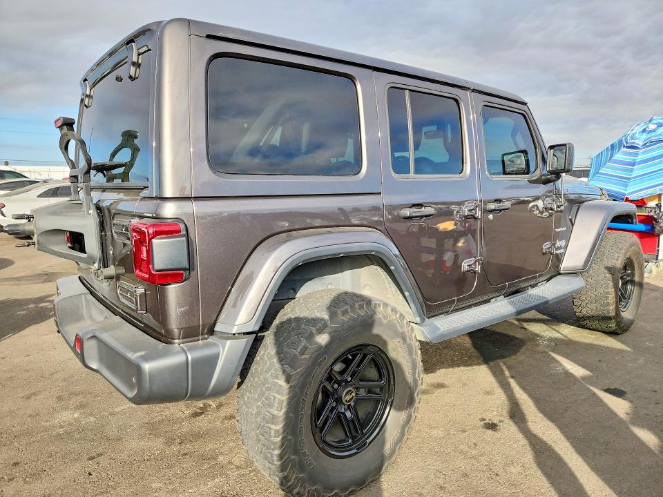67320496 :رقم المزاد ، 1C4HJXENXJW255167 vin ، 2018 Jeep Wrangler Unlimited مزاد بيع