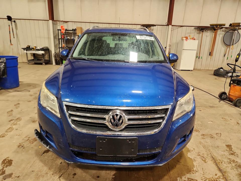 2009 Volkswagen Tiguan მანქანა იყიდება აუქციონზე, vin: WVGBV75N19W004376, აუქციონის ნომერი: 67321166