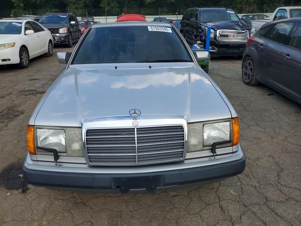 67603596 :رقم المزاد ، WDBEA52E0PB971795 vin ، 1993 Mercedes-benz 300 مزاد بيع