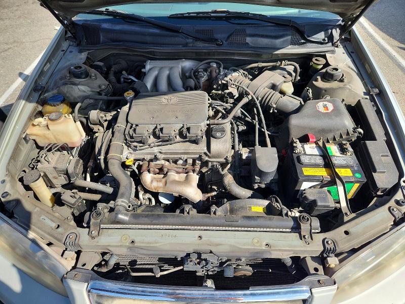 68807266 :رقم المزاد ، 4T1BF28K3YU096649 vin ، 2000 Toyota Camry مزاد بيع