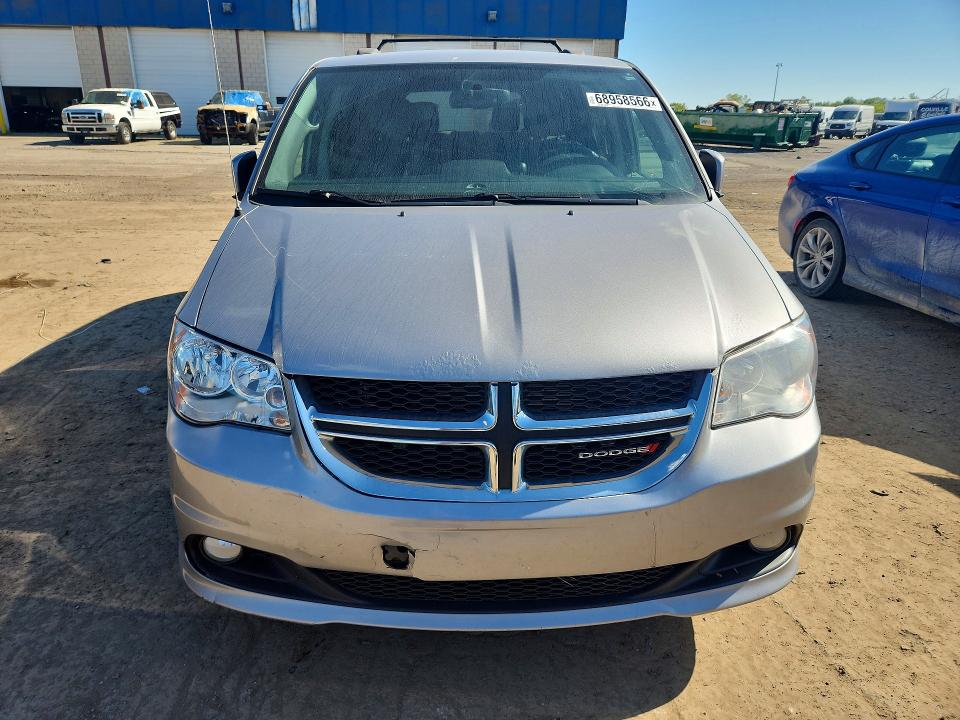 68958566 :رقم المزاد ، 2C4RDGCG8HR697058 vin ، 2017 Dodge Grand Caravan مزاد بيع