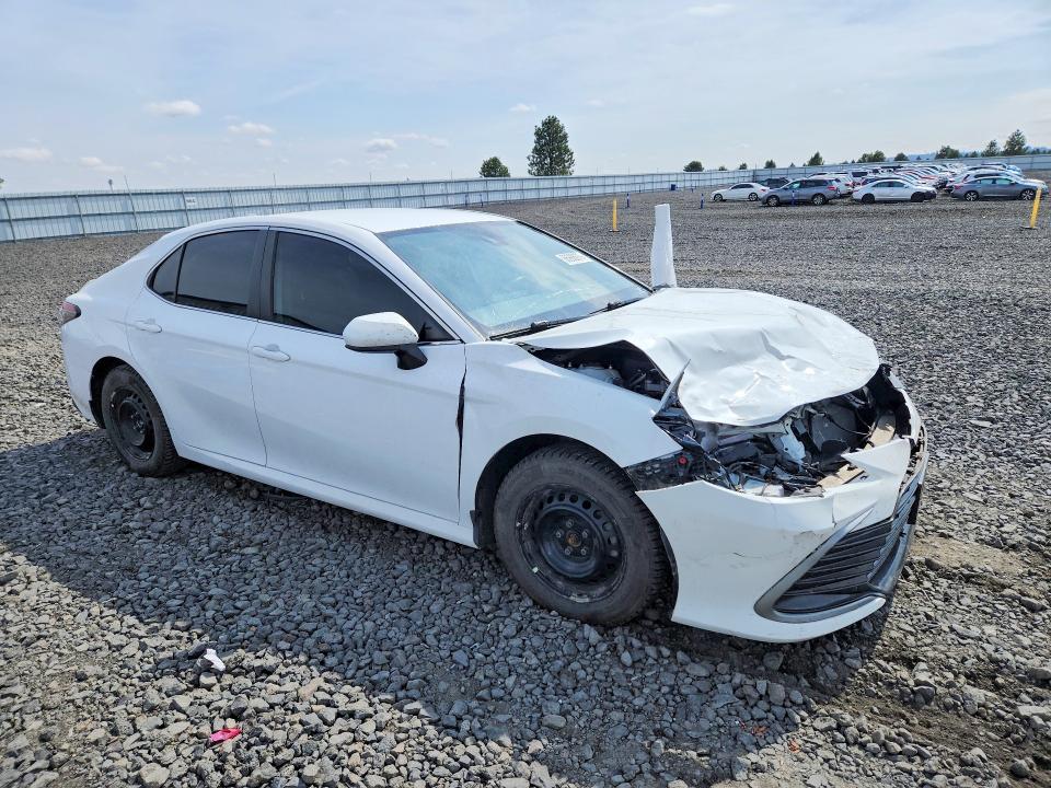 66988976 :رقم المزاد ، 4T1C31AK3NU583640 vin ، 2022 Toyota Camry مزاد بيع