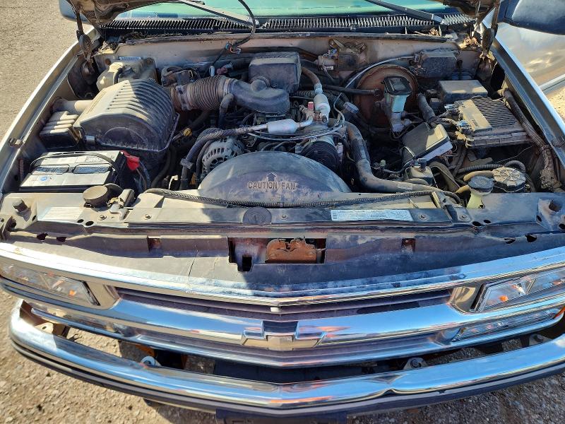 70790606 :رقم المزاد ، 1GNFK16R9XJ574432 vin ، 1999 Chevrolet Suburban مزاد بيع