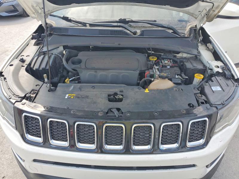69675856 :رقم المزاد ، 3C4NJDBB3KT812844 vin ، 2019 Jeep Compass مزاد بيع