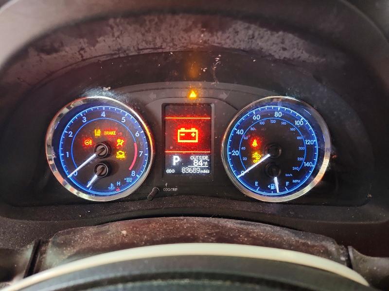 67420226 :رقم المزاد ، 5YFBURHE9JP855921 vin ، 2018 Toyota Corolla مزاد بيع