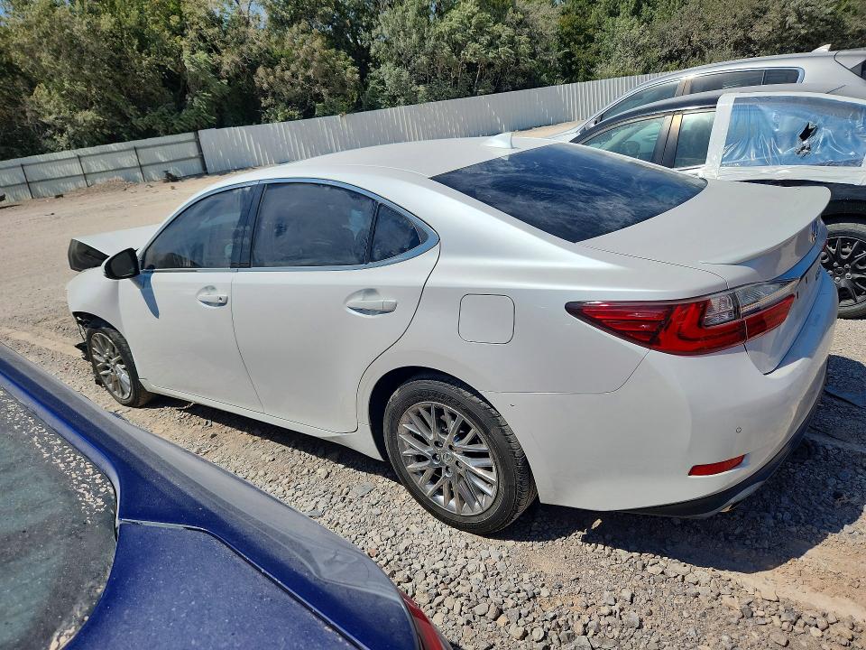 67044366 :رقم المزاد ، 58ABK1GG6JU083704 vin ، 2018 Lexus Es مزاد بيع