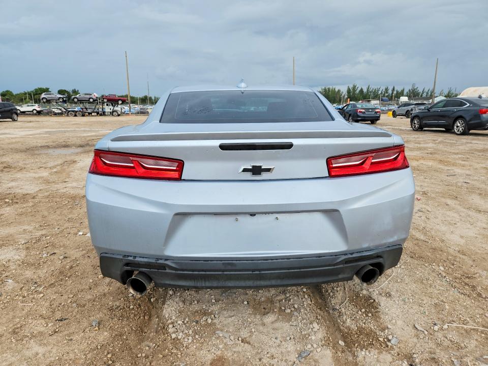 68825856 :رقم المزاد ، 1G1FB1RS1J0130653 vin ، 2018 Chevrolet Camaro مزاد بيع