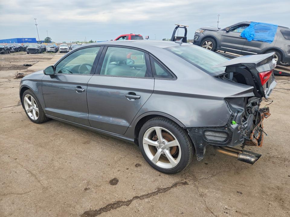 67681726 :رقم المزاد ، WAUACGFF7F1131796 vin ، 2015 Audi A3 مزاد بيع