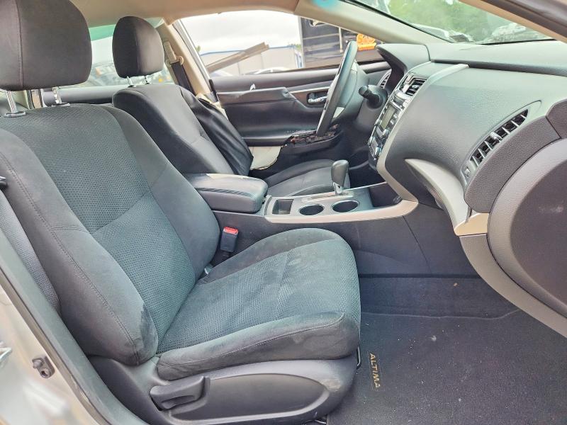 2015 Nissan Altima მანქანა იყიდება აუქციონზე, vin: 1N4AL3AP2FC592832, აუქციონის ნომერი: 69704056