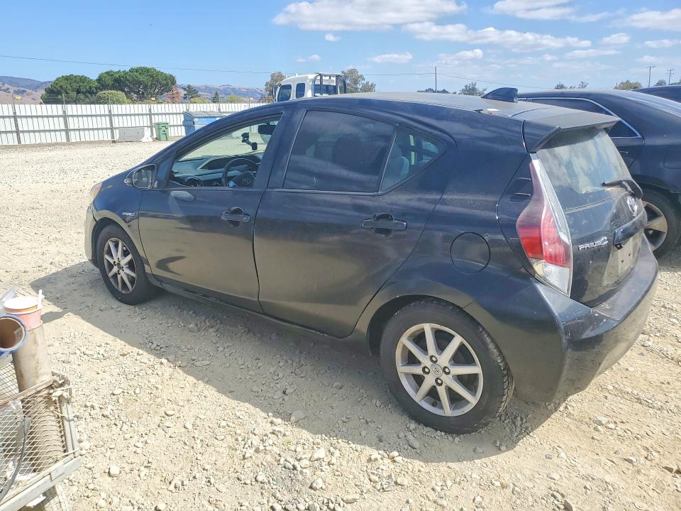 Продаж на аукціоні авто 2015 Toyota Prius C, vin: JTDKDTB38F1097795, номер лоту: 69641176