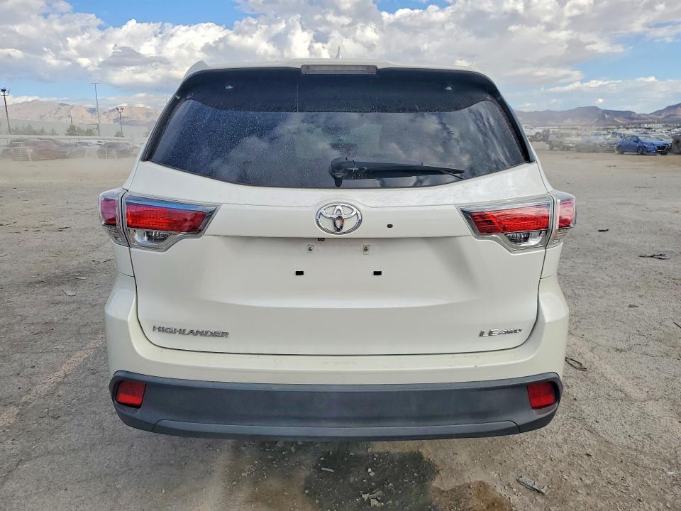 2015 Toyota Highlander მანქანა იყიდება აუქციონზე, vin: 5TDBKRFH8FS191712, აუქციონის ნომერი: 70006256