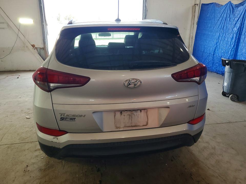 2016 Hyundai Tucson მანქანა იყიდება აუქციონზე, vin: KM8J3CA40GU138733, აუქციონის ნომერი: 67473606