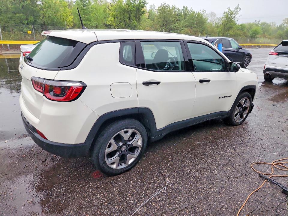 2018 Jeep Compass მანქანა იყიდება აუქციონზე, vin: 3C4NJCAB3JT263379, აუქციონის ნომერი: 67425746