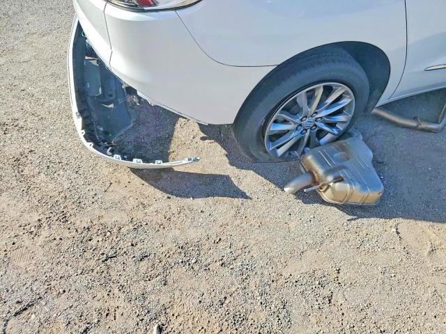 71113686 :رقم المزاد ، 5GAERDKW3PJ135127 vin ، 2023 Buick Enclave مزاد بيع