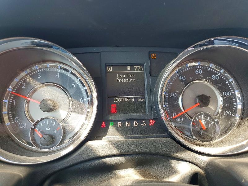 67679356 :رقم المزاد ، 2A4RR5DG2BR611359 vin ، 2011 Chrysler Town & Country مزاد بيع