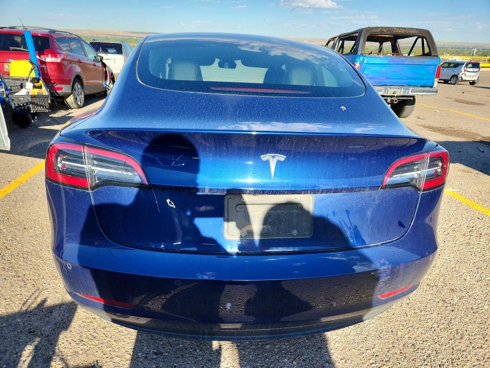 Продажа на аукционе авто 2021 Tesla Model 3, vin: 5YJ3E1EA5MF052852, номер лота: 66734386