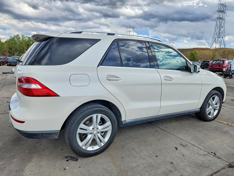 Продажа на аукционе авто 2015 Mercedes-benz Ml, vin: 4JGDA5HB1FA560903, номер лота: 69792346
