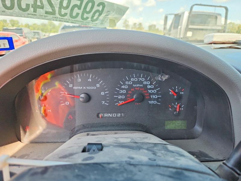69592436 :رقم المزاد ، 1FTRX12WX8FB38731 vin ، 2008 Ford F150 مزاد بيع