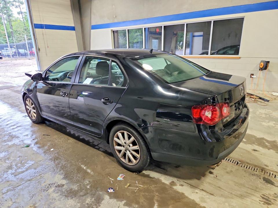 Продажа на аукционе авто 2010 Volkswagen Jetta, vin: 3VWAX7AJ0AM129805, номер лота: 70272166