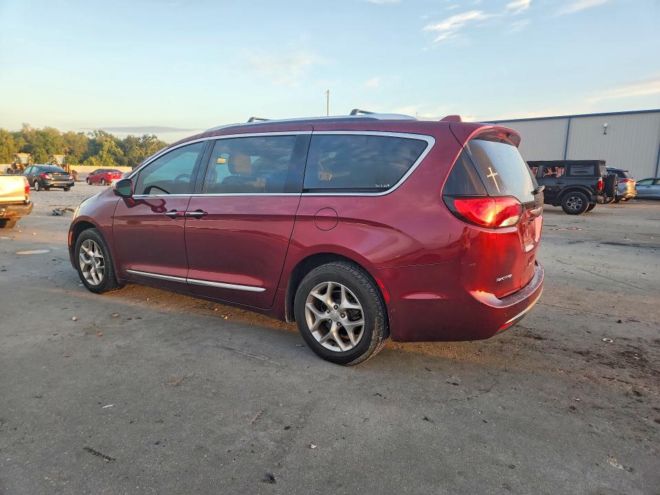69620666 :رقم المزاد ، 2C4RC1GG3HR620382 vin ، 2017 Chrysler Pacifica مزاد بيع