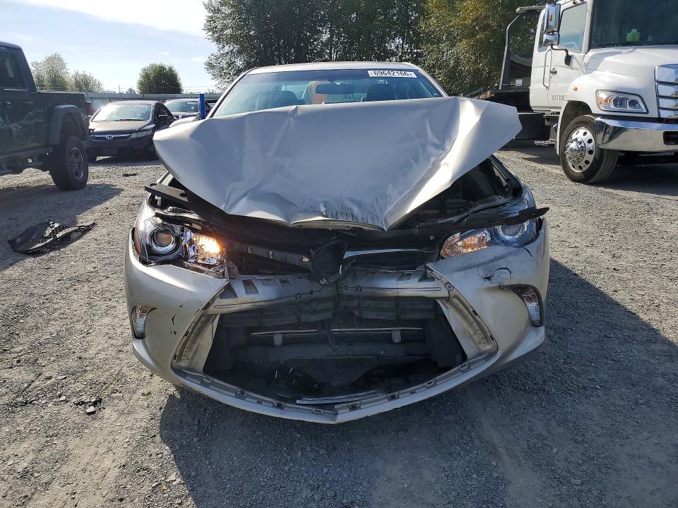 2017 Toyota Camry მანქანა იყიდება აუქციონზე, vin: 4T1BF1FKXHU763777, აუქციონის ნომერი: 69642166