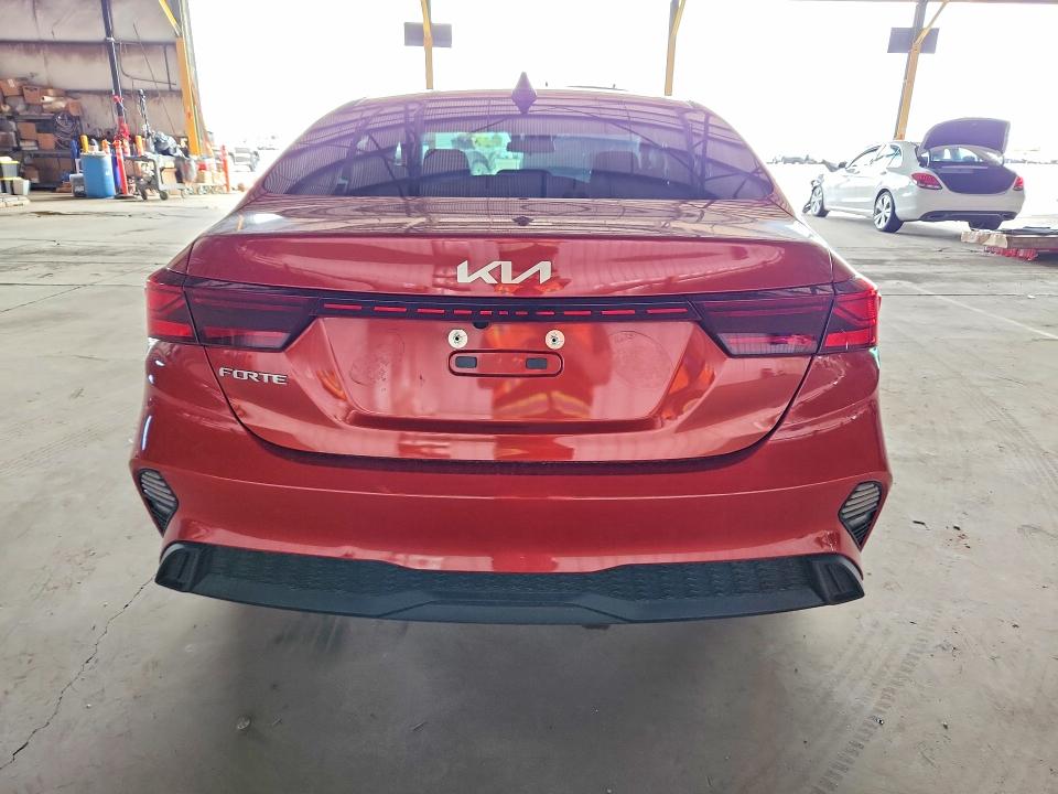 69233936 :رقم المزاد ، 3KPF24AD3PE509160 vin ، 2023 Kia Forte مزاد بيع